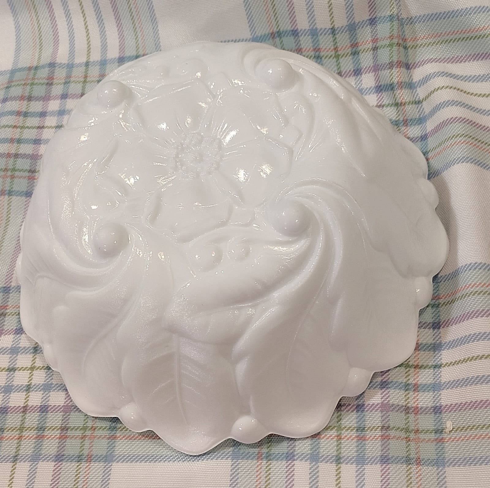 Vintage White Milk Glass Bowl Floral Embossed Pattern Glass 9" Round Decorative - Thumbnail 7
