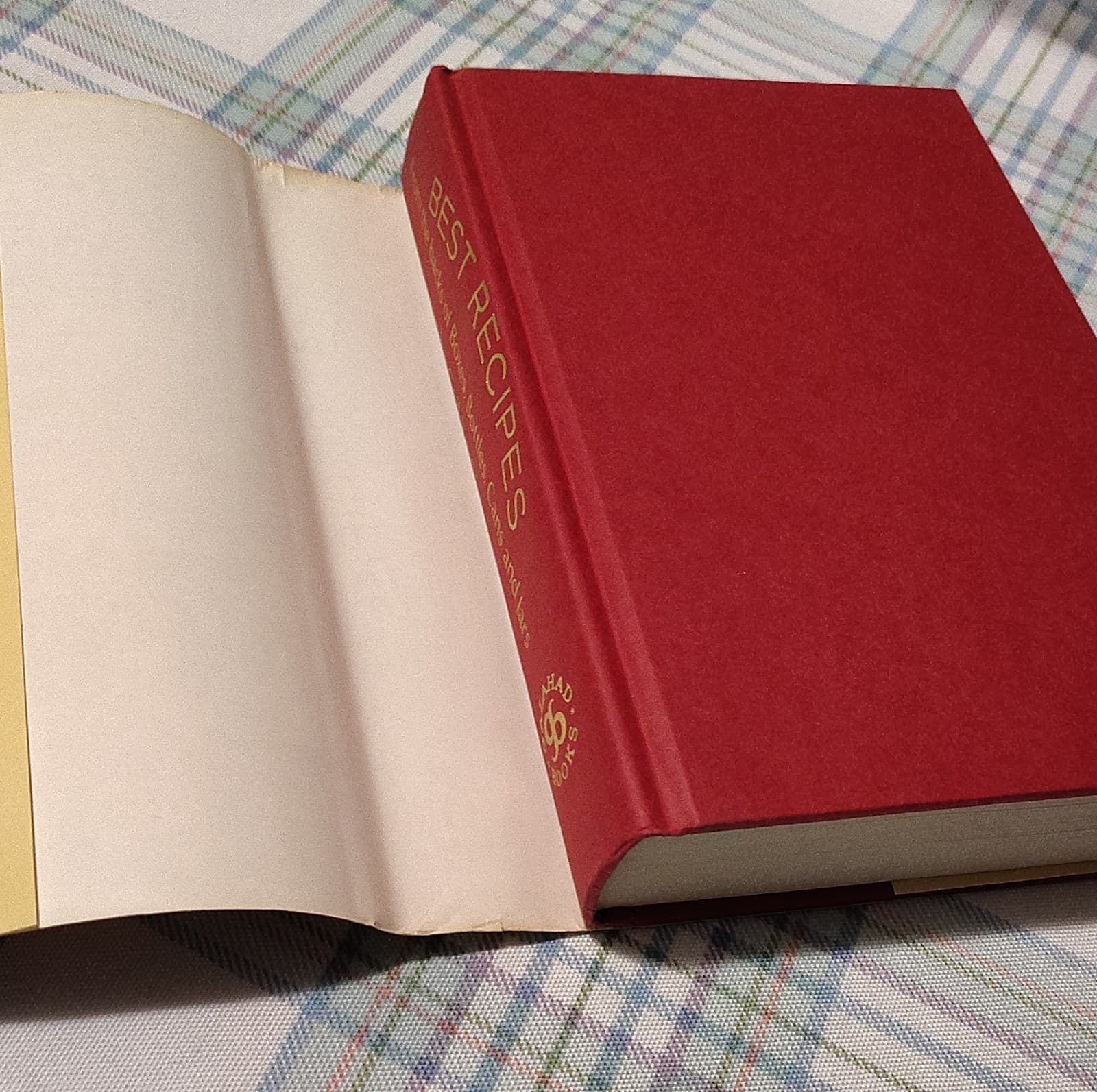 1989 Best Recipes From the Backs of Boxes Bottles Cans by Ceil Dyer Hardcover - Thumbnail 4