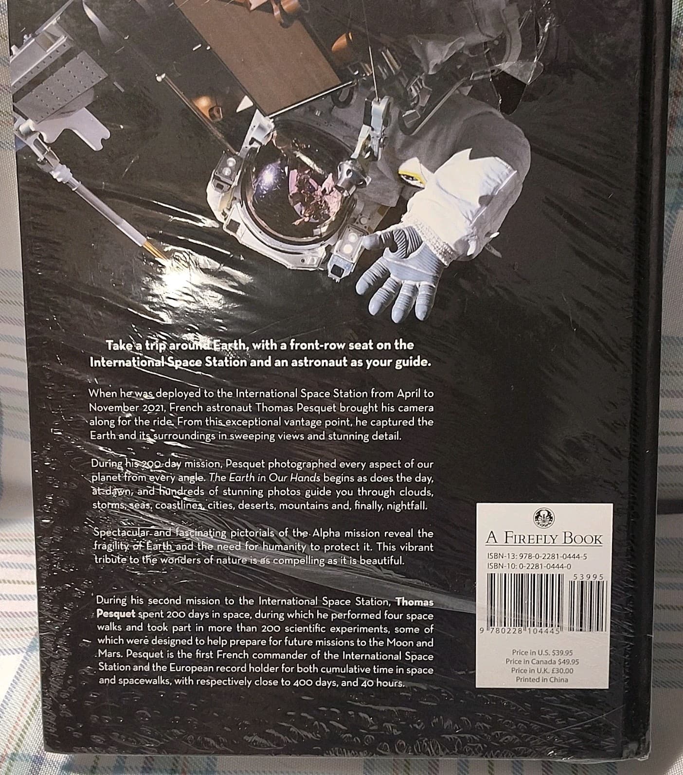 Earth in Our Hands by Thomas Pesquet, Hardcover 2023, Firefly, NEW with plastic - Thumbnail 3