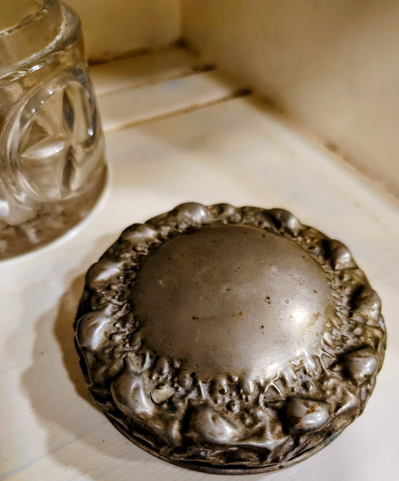 Antique 1880-1890 Ornate Cut Glass Jar With Silver Lid - Thumbnail 5