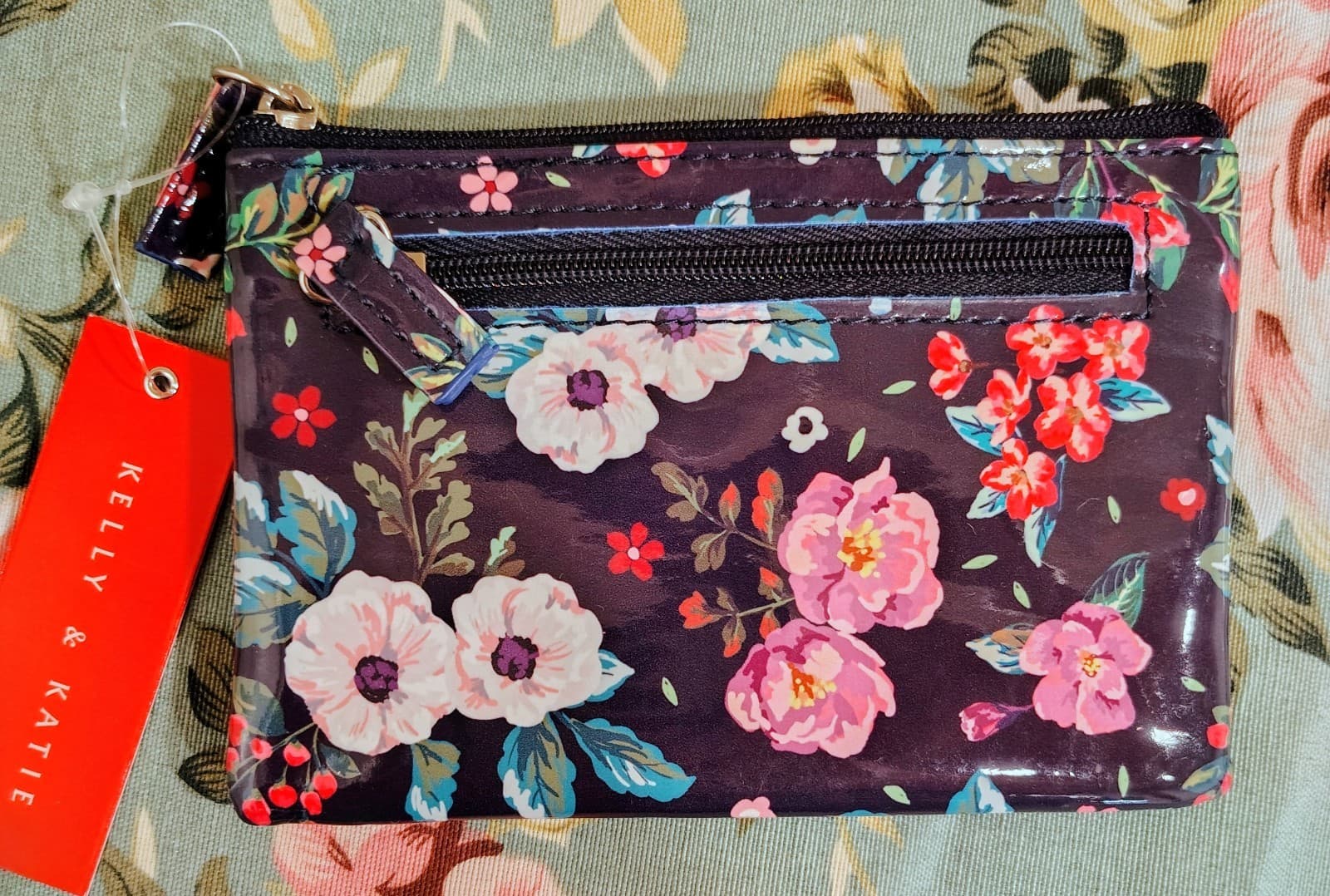 Kelly & Katie NWT Floral ID Holder Wallet
