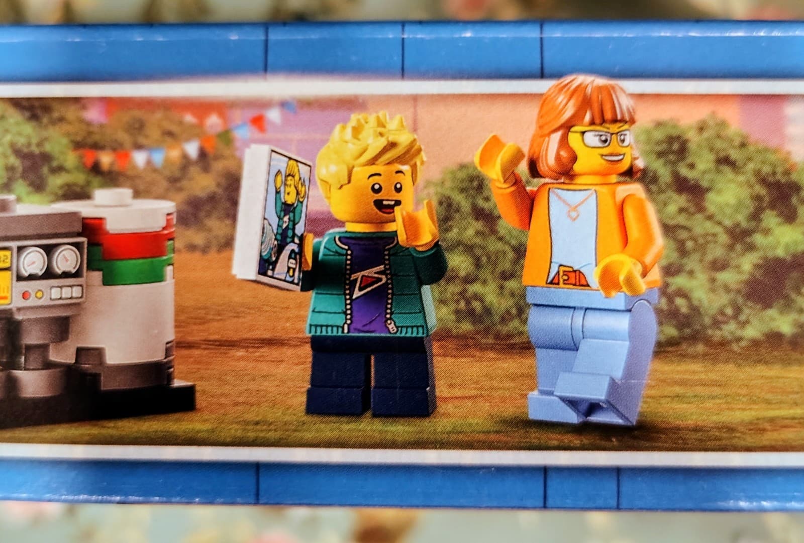 Lego Space Ride Amusement Truck 60313 Town Minifigure Building Set, Retired Set - Thumbnail 8