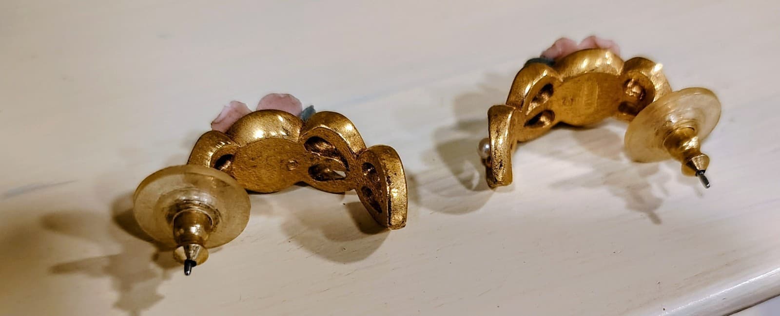 Avon Vintage 1980's Half Moon Hearts With Faux Pearls & Roses Pierced Earrings - Thumbnail 8