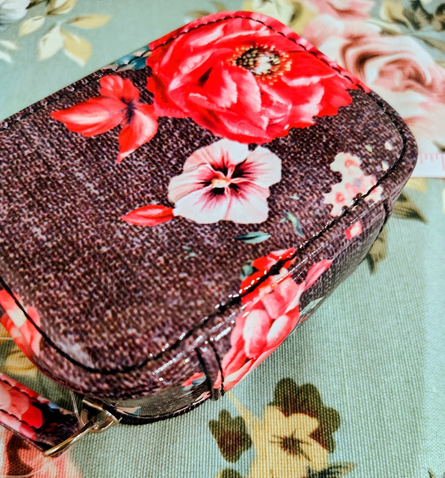 Kelly & Katie NWT Travel Pill Case Floral Zip - Thumbnail 4