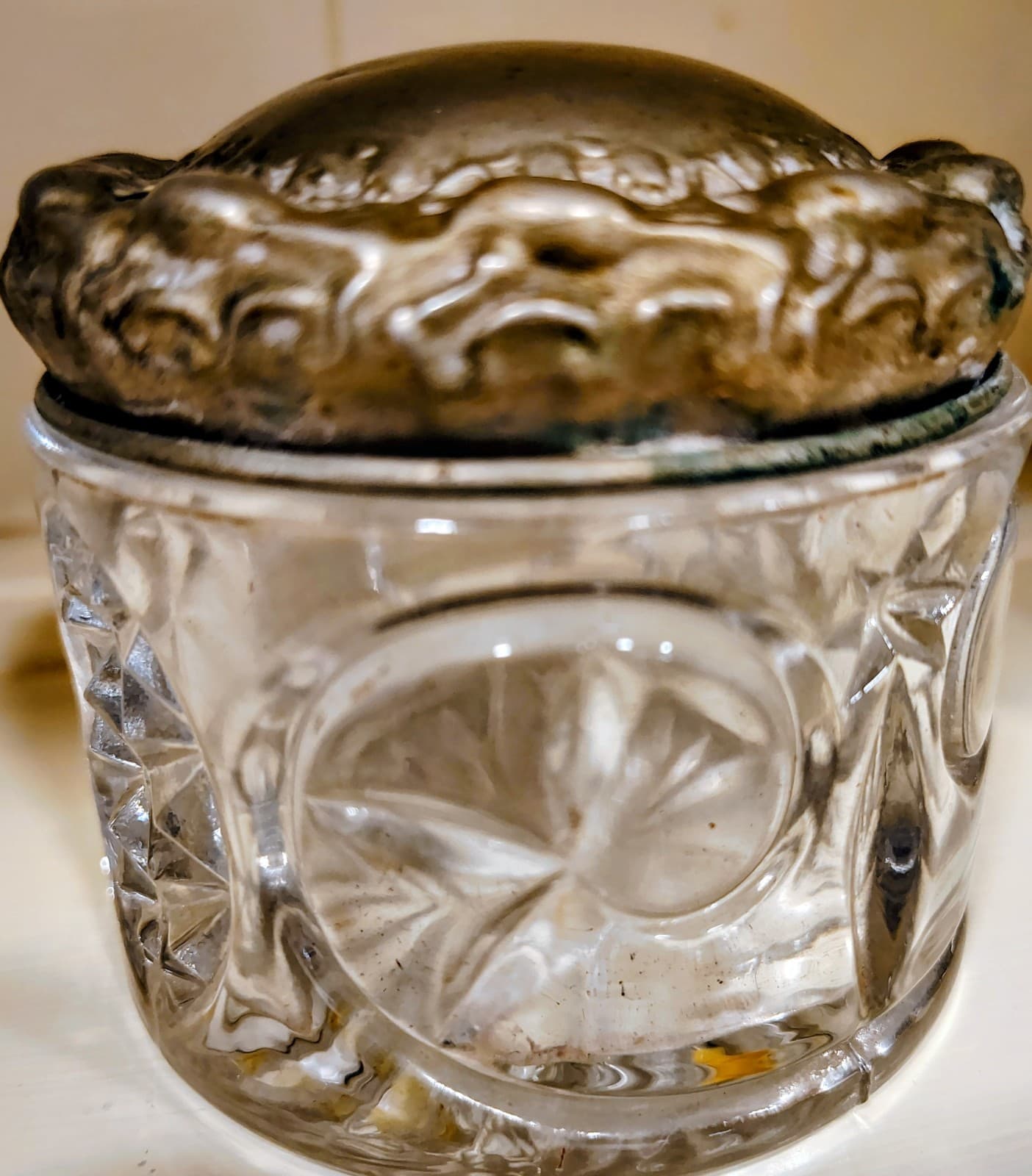 Antique 1880-1890 Ornate Cut Glass Jar With Silver Lid - Thumbnail 2