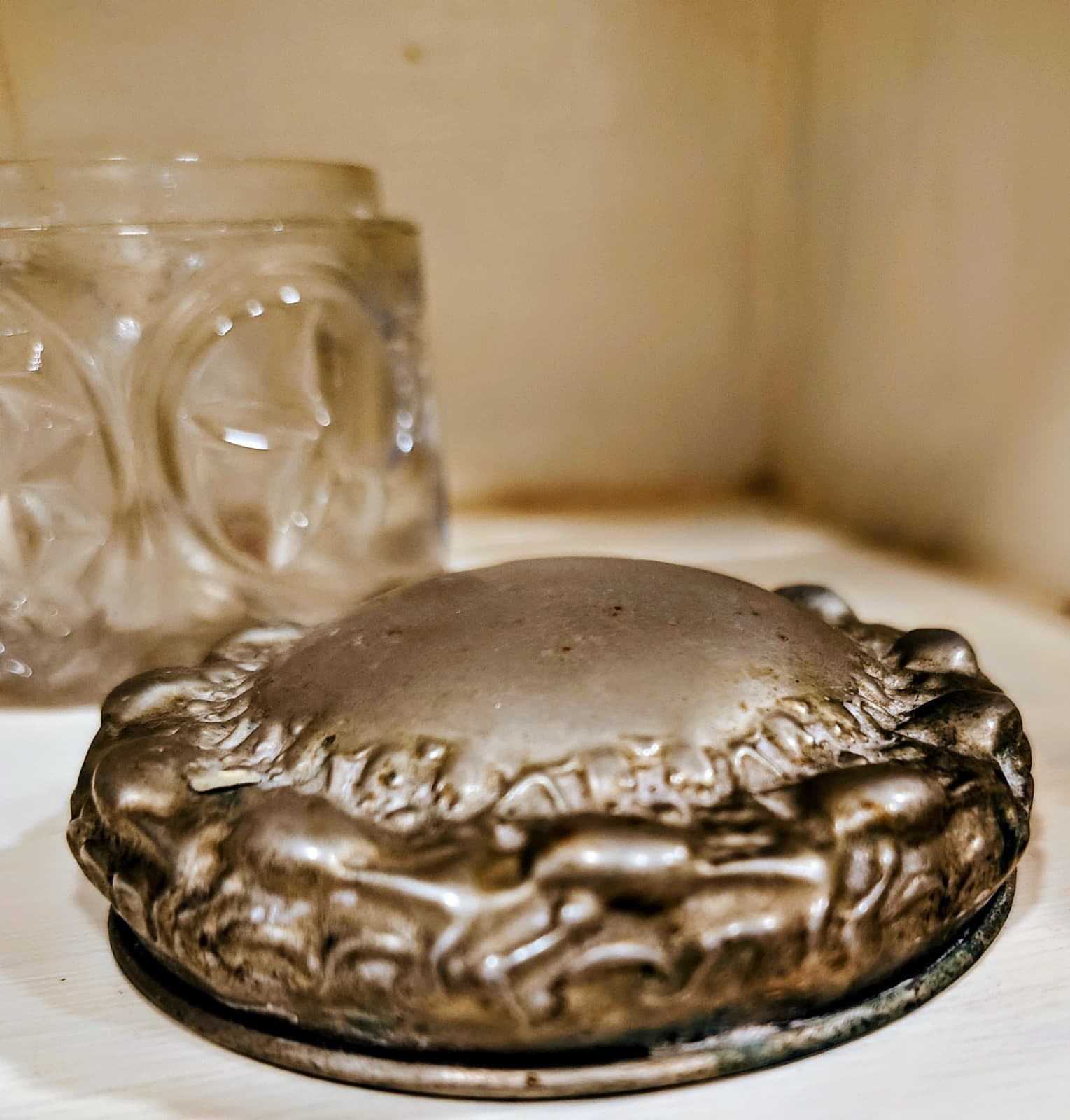 Antique 1880-1890 Ornate Cut Glass Jar With Silver Lid - Thumbnail 4