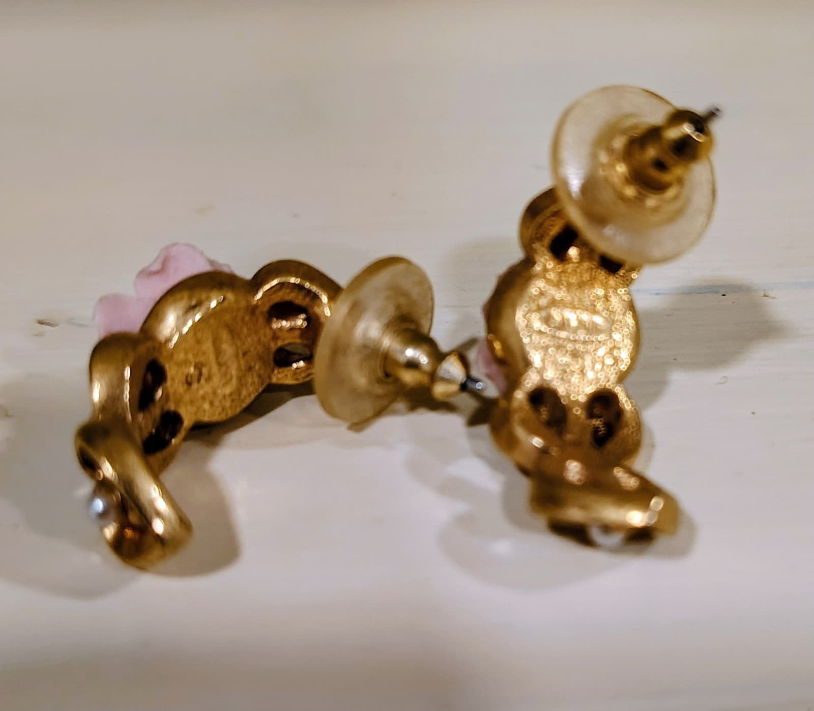 Avon Vintage 1980's Half Moon Hearts With Faux Pearls & Roses Pierced Earrings - Thumbnail 4
