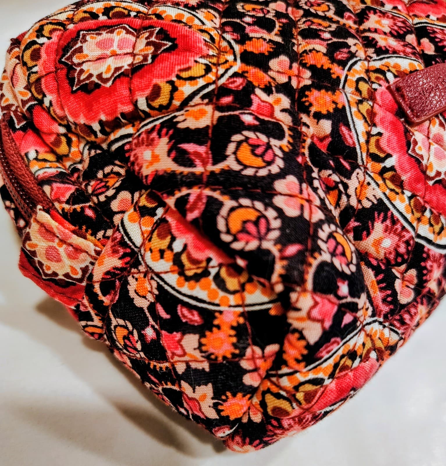NWOT Vera Bradley Raspberry Medallion Makeup Bag - Thumbnail 4