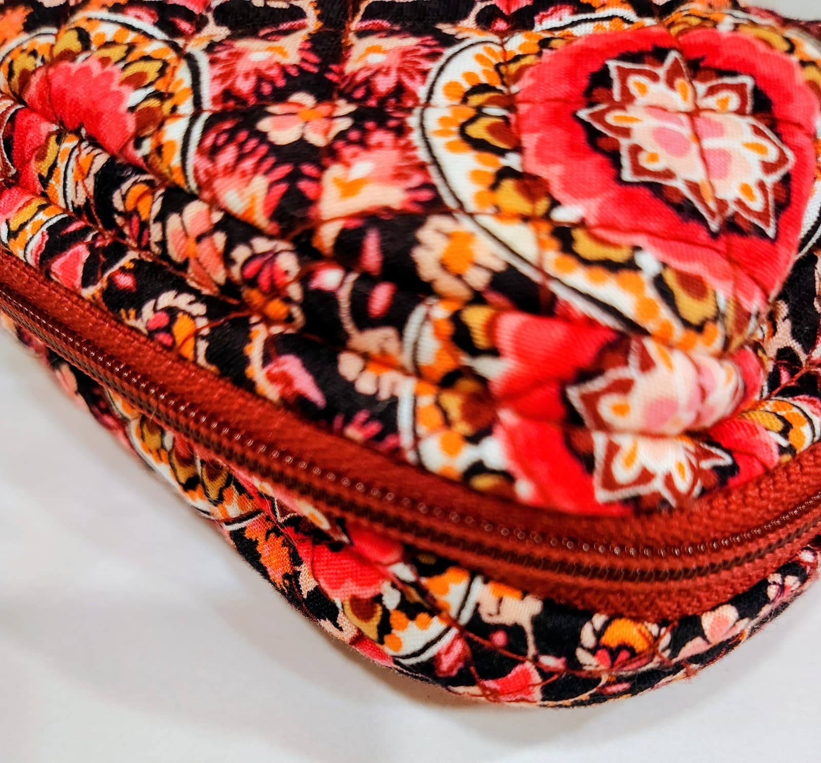 NWOT Vera Bradley Raspberry Medallion Makeup Bag