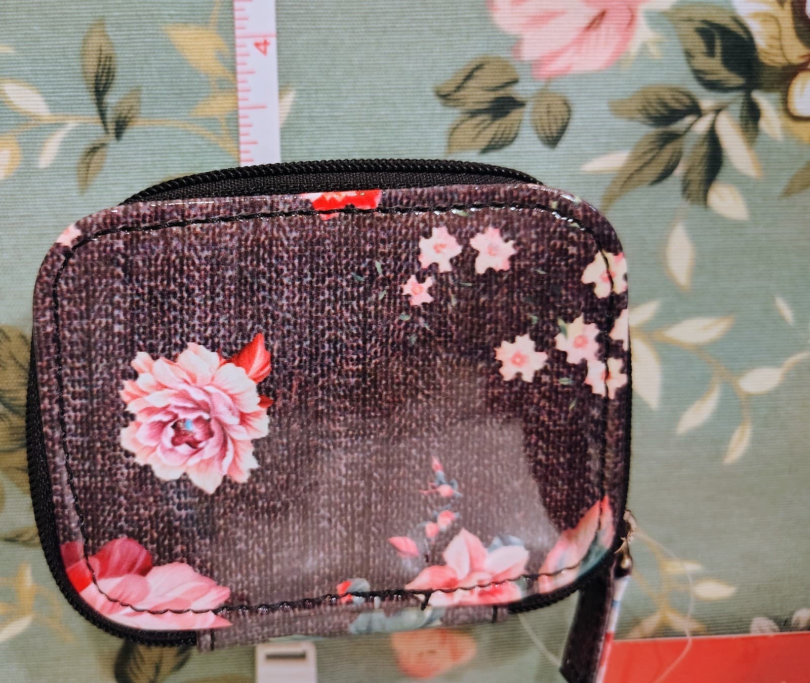 Kelly & Katie NWT Travel Pill Case Floral Zip - Thumbnail 2