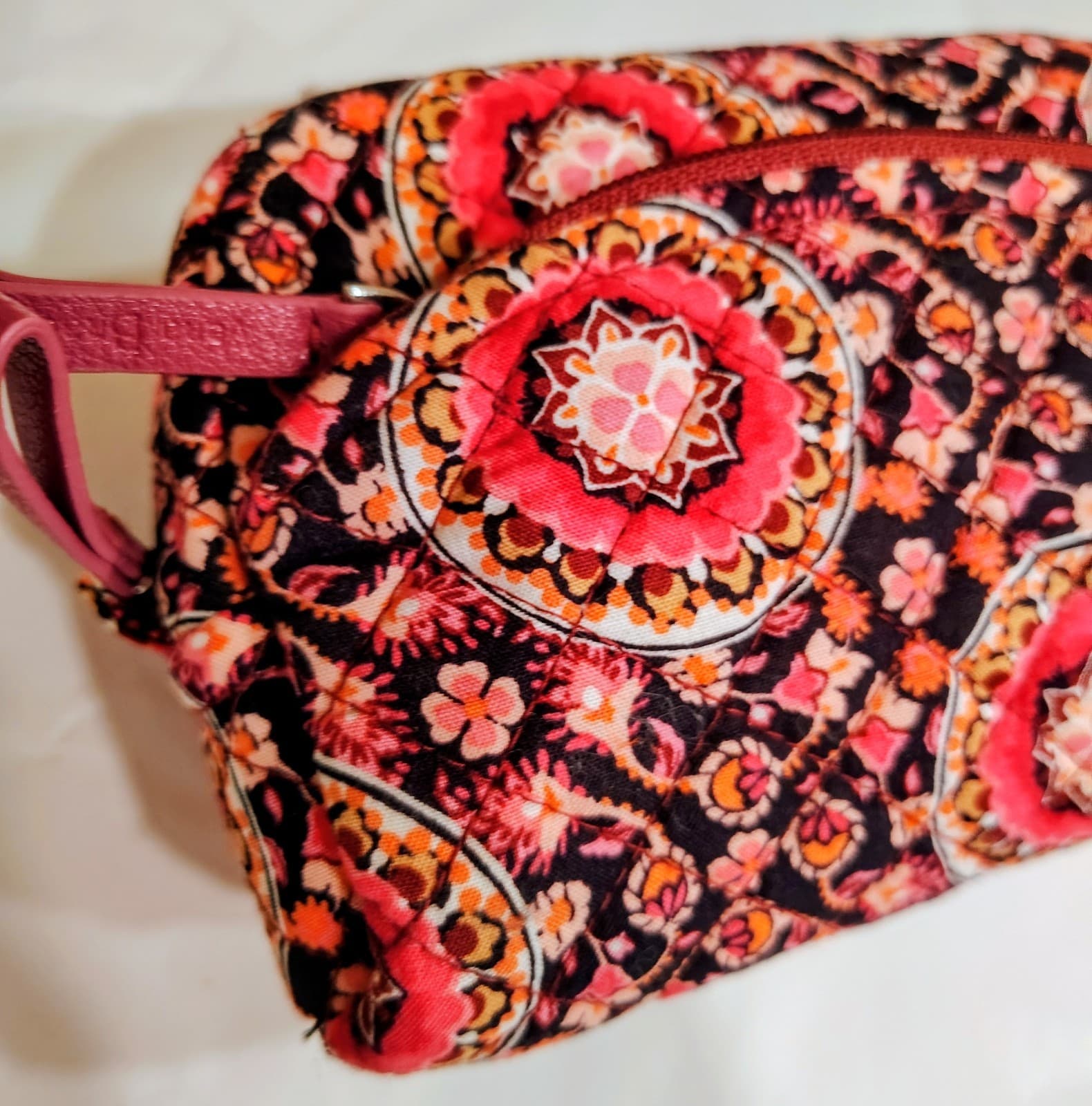 NWOT Vera Bradley Raspberry Medallion Makeup Bag - Thumbnail 9
