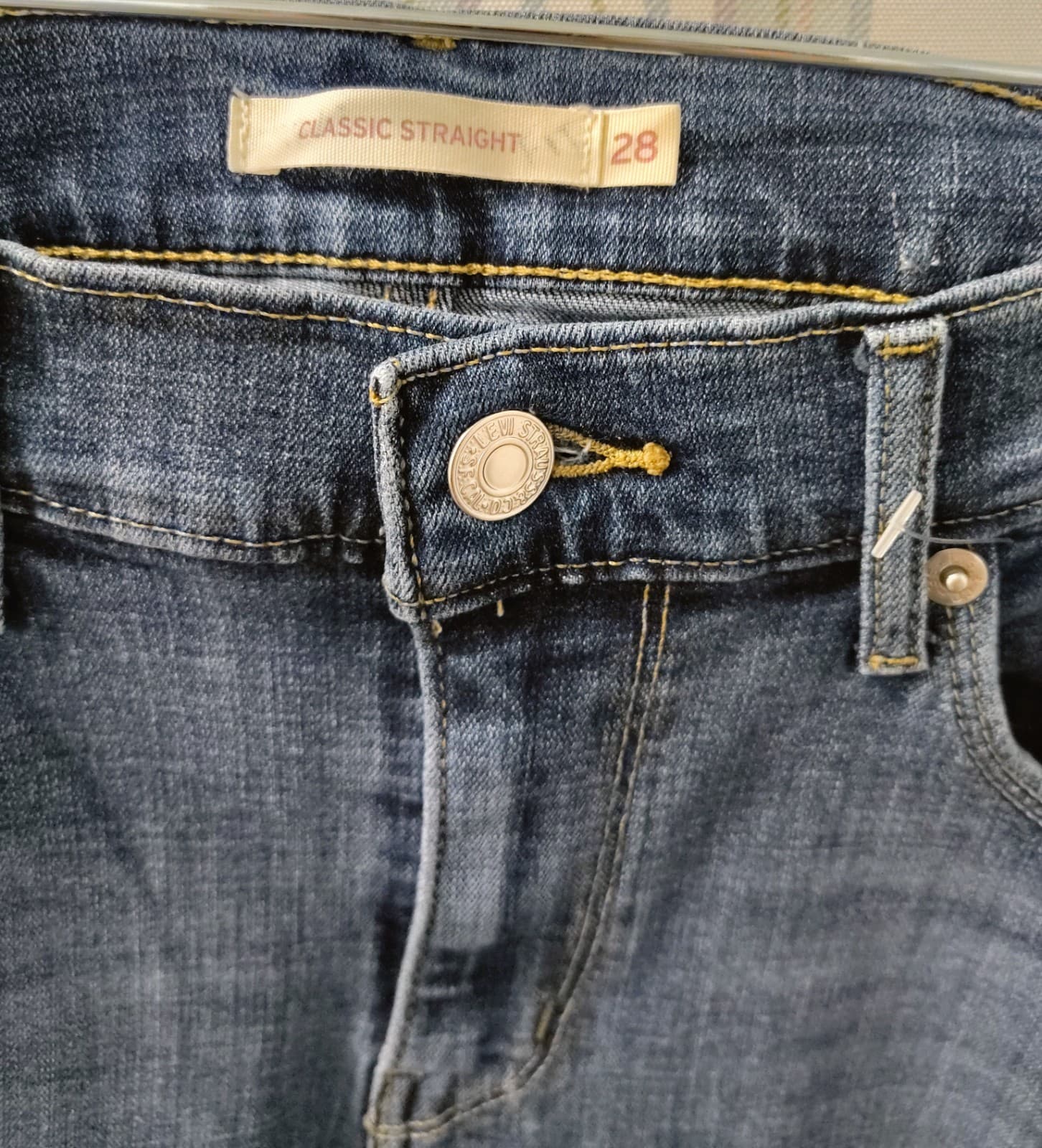 Levi’s Women’s Blue Denim Mid-Rise Classic Straight Leg Jeans Size 28 - Thumbnail 4