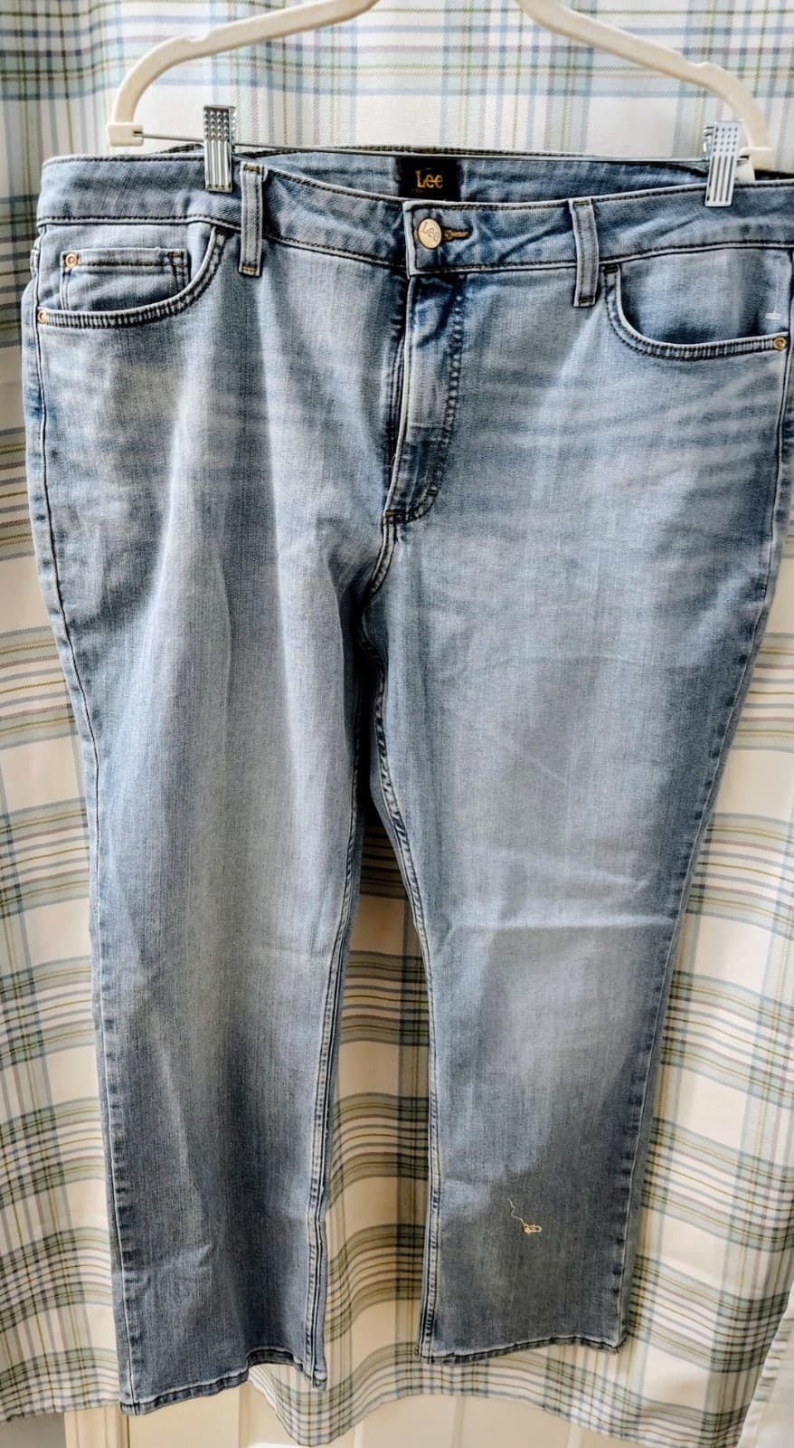 Lee Jeans Women’s size 20 med Light Blue Denim Midrise Straight Regular fit NEW - Thumbnail 7
