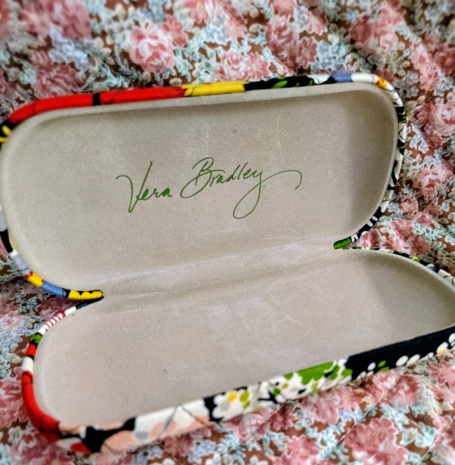Vera Bradley Eyeglasses Case - Thumbnail 3