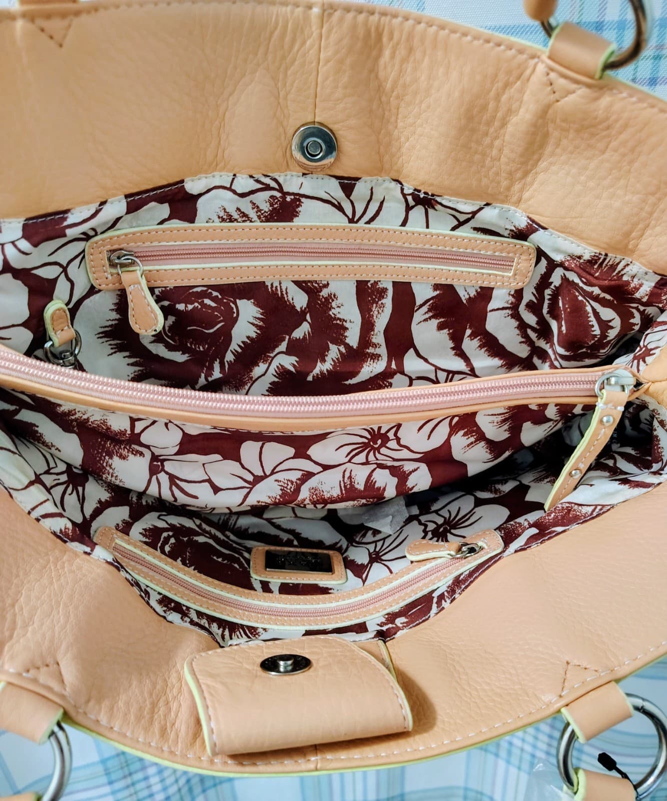 NWT Maxx NY Signature Apricot Pebbles Leather Handbag - Thumbnail 10