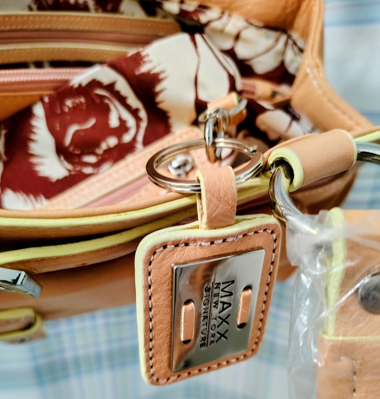 NWT Maxx NY Signature Apricot Pebbles Leather Handbag - Thumbnail 11