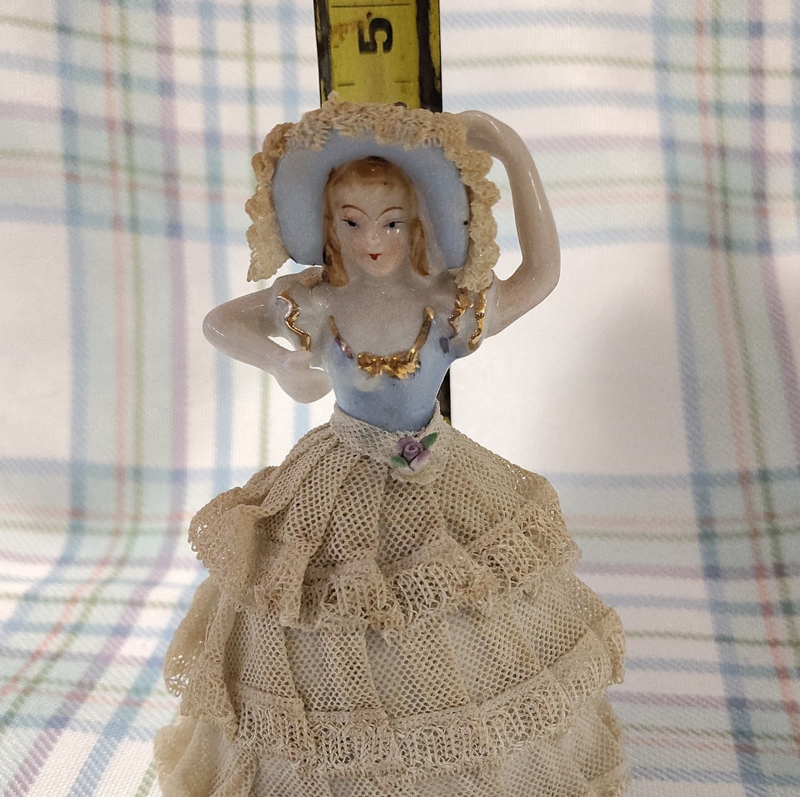Vintage Porcelain Woman Figurine Lace Dress & Bonnet 5 in - Thumbnail 8