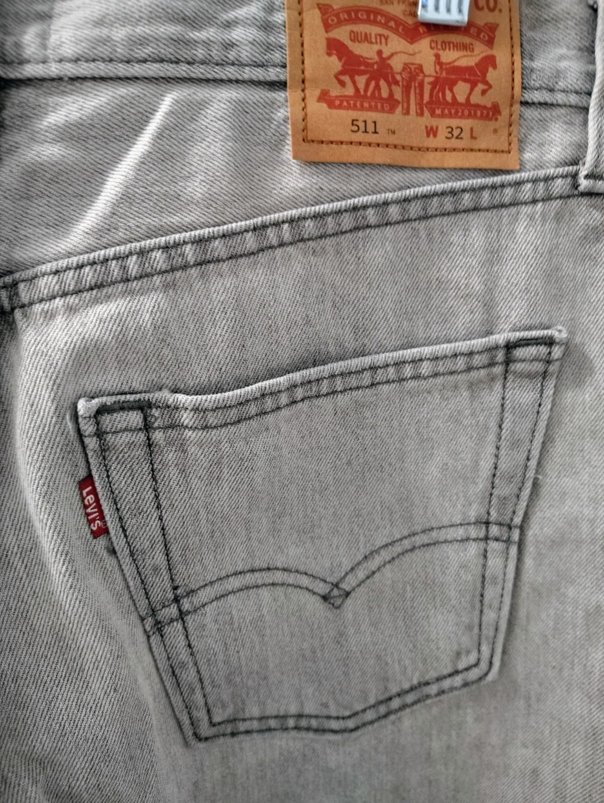 Levi's 511 Denim jean shorts distressed gray wash - Thumbnail 4
