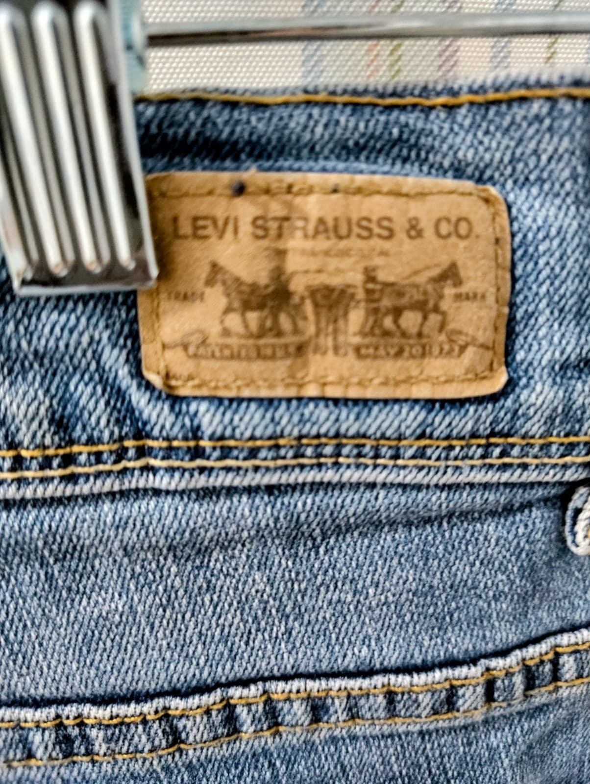 Levi’s 515 Bermuda Shorts Women’s Denim Blue Mid Rise Cuffed Mom Shorts Summer - Thumbnail 7