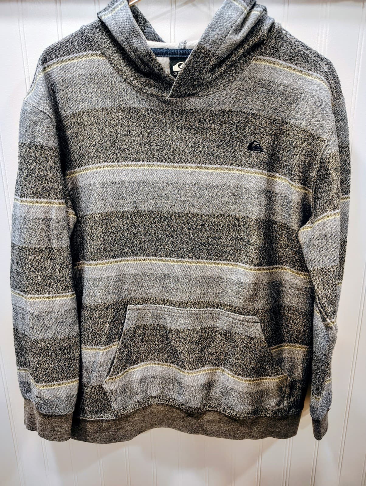 Quiksilver Boy's Pullover Hoodie, Kangaroo Pocket, Boy's Large
