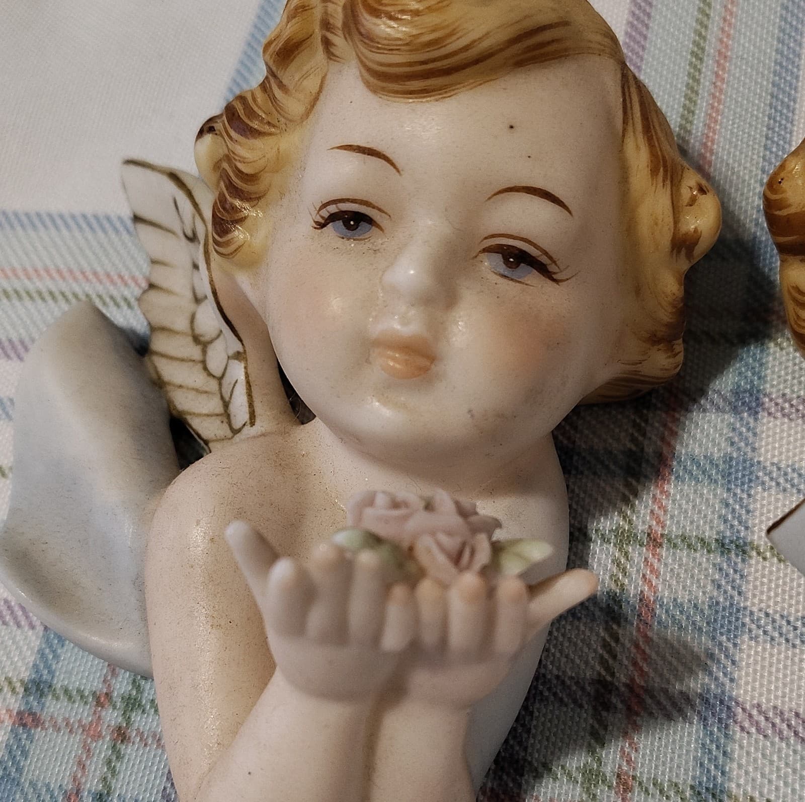 Vintage Ceramic/porcelain Angel Figurines Set of 2 Wall Decor Matte Finish - Thumbnail 2