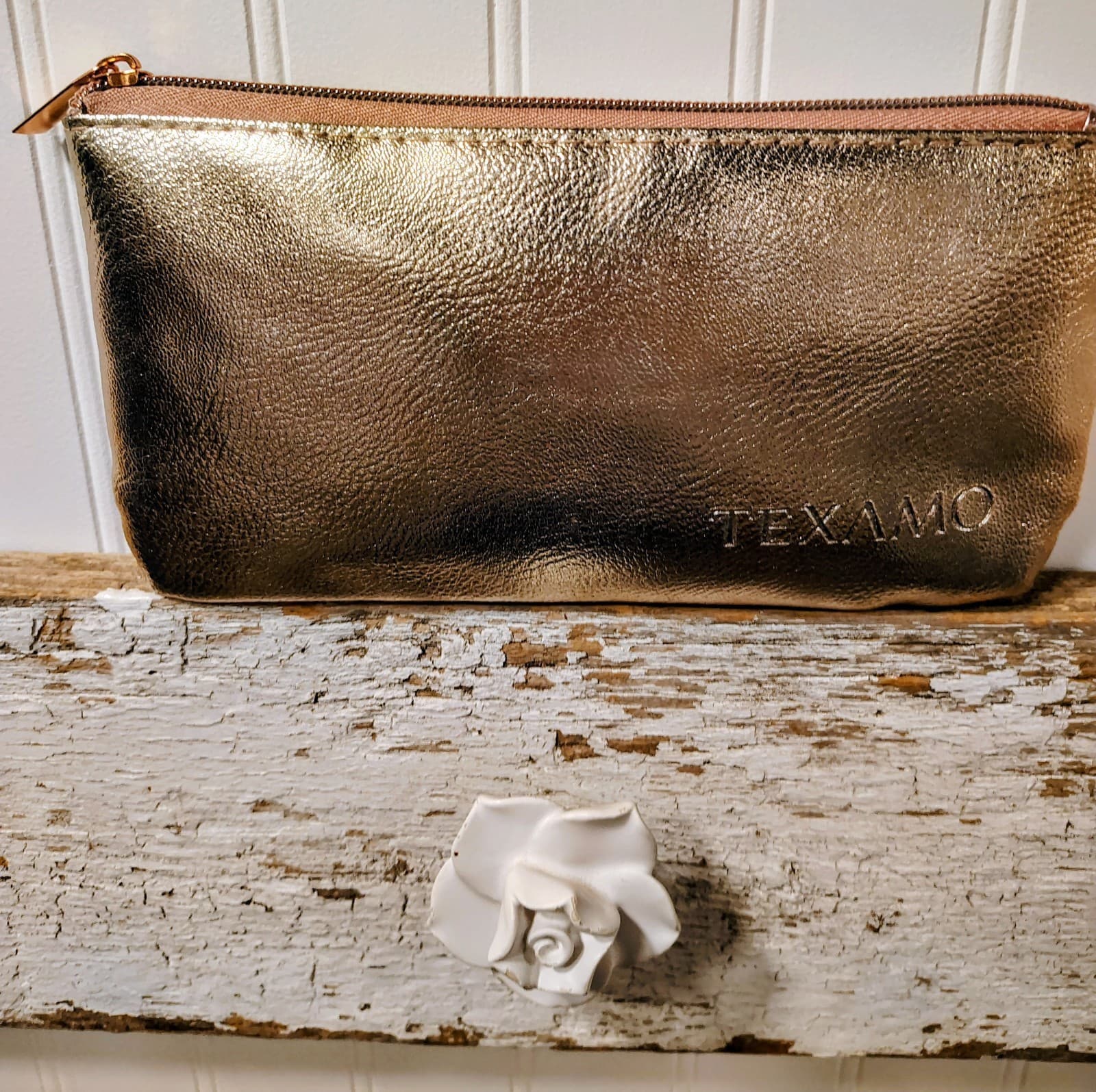 NWOT Texamo Rose Gold Metallic Makeup Bag - Thumbnail 2