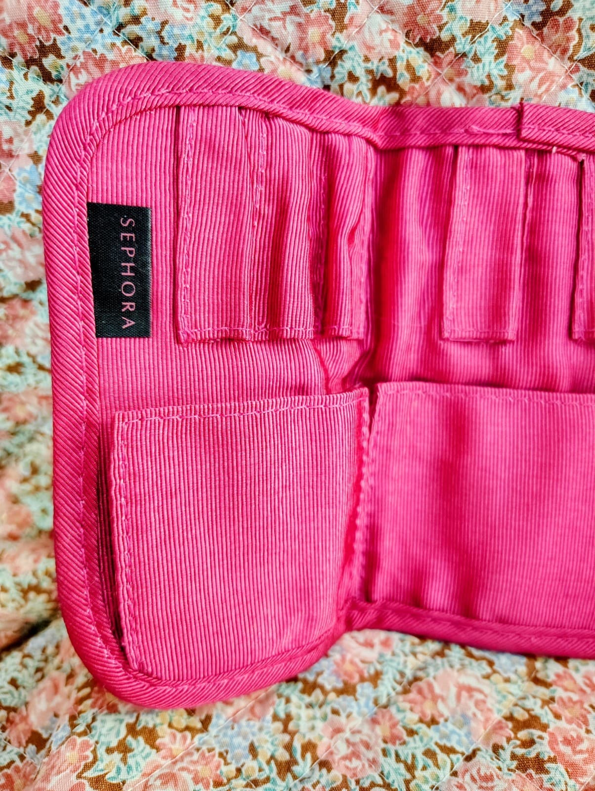 NWOT Sephora Pink Makeup Brusher Roller