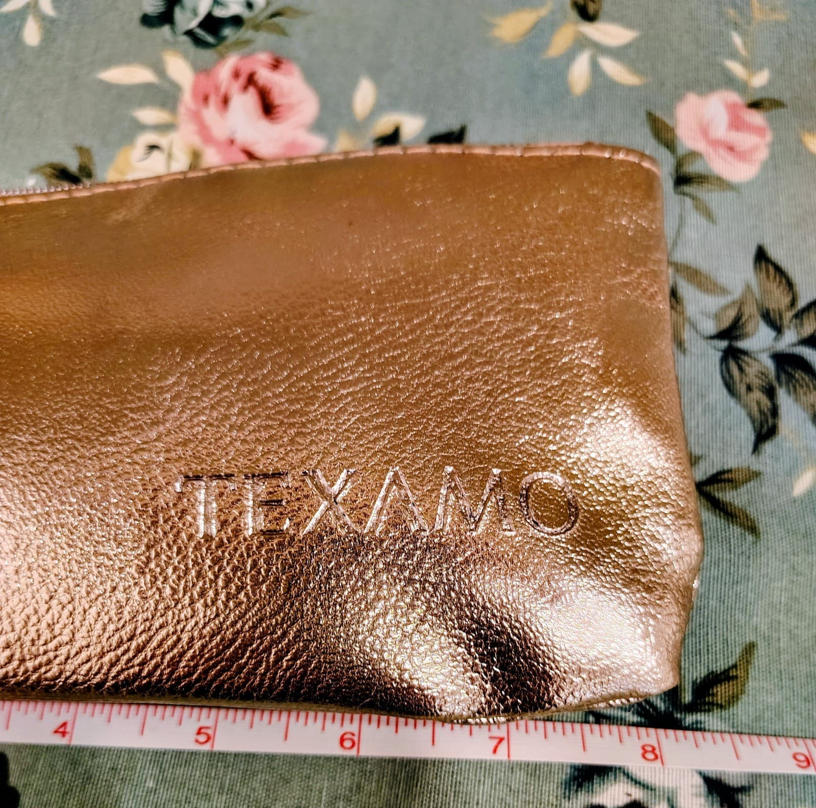 NWOT Texamo Rose Gold Metallic Makeup Bag - Thumbnail 8