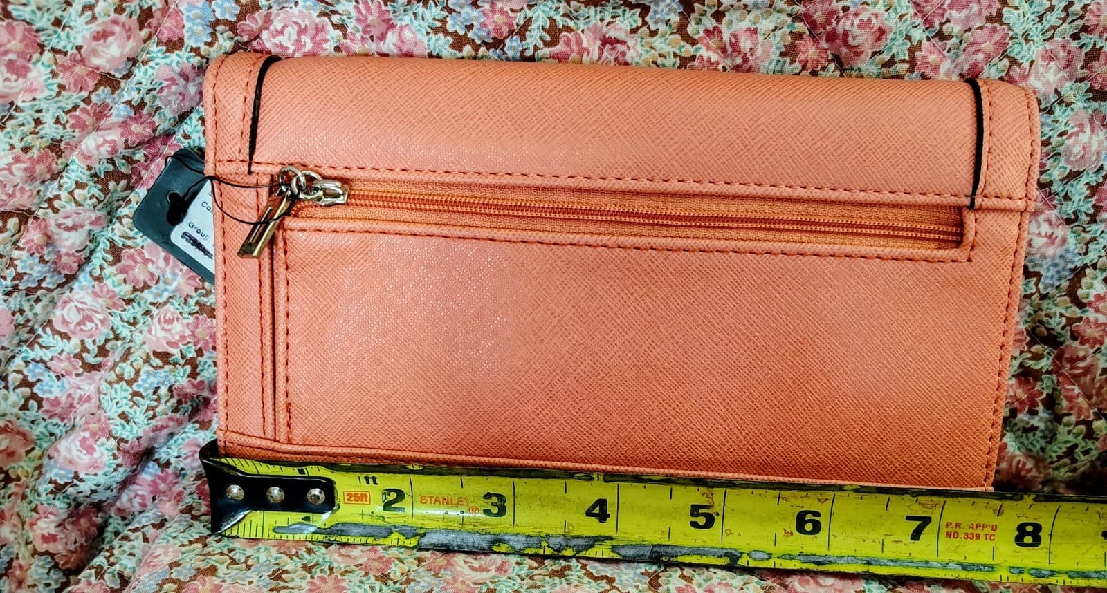 NWT Guess Coral Wallet With Lock Charm - Thumbnail 5