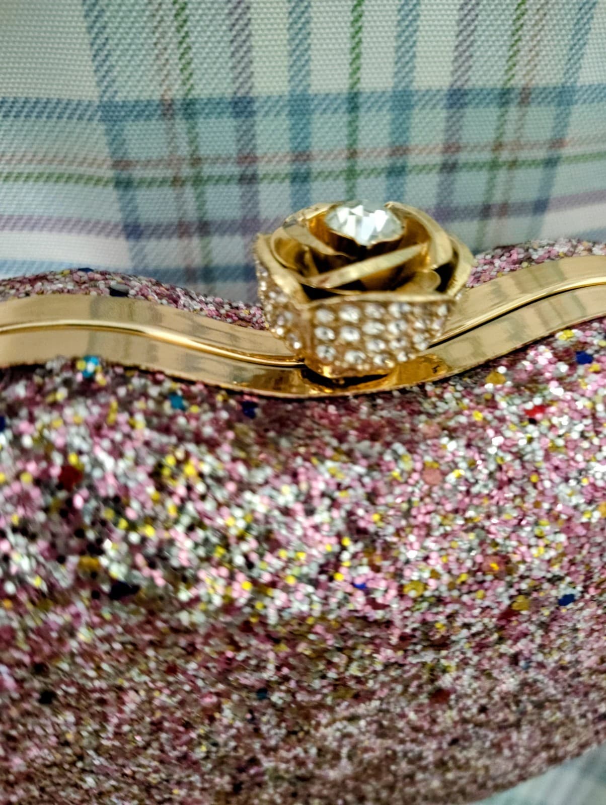 NWT Fancy Jeweled Glittered Hardshell Lips Formal Dress Bag Gold Chain - Thumbnail 3