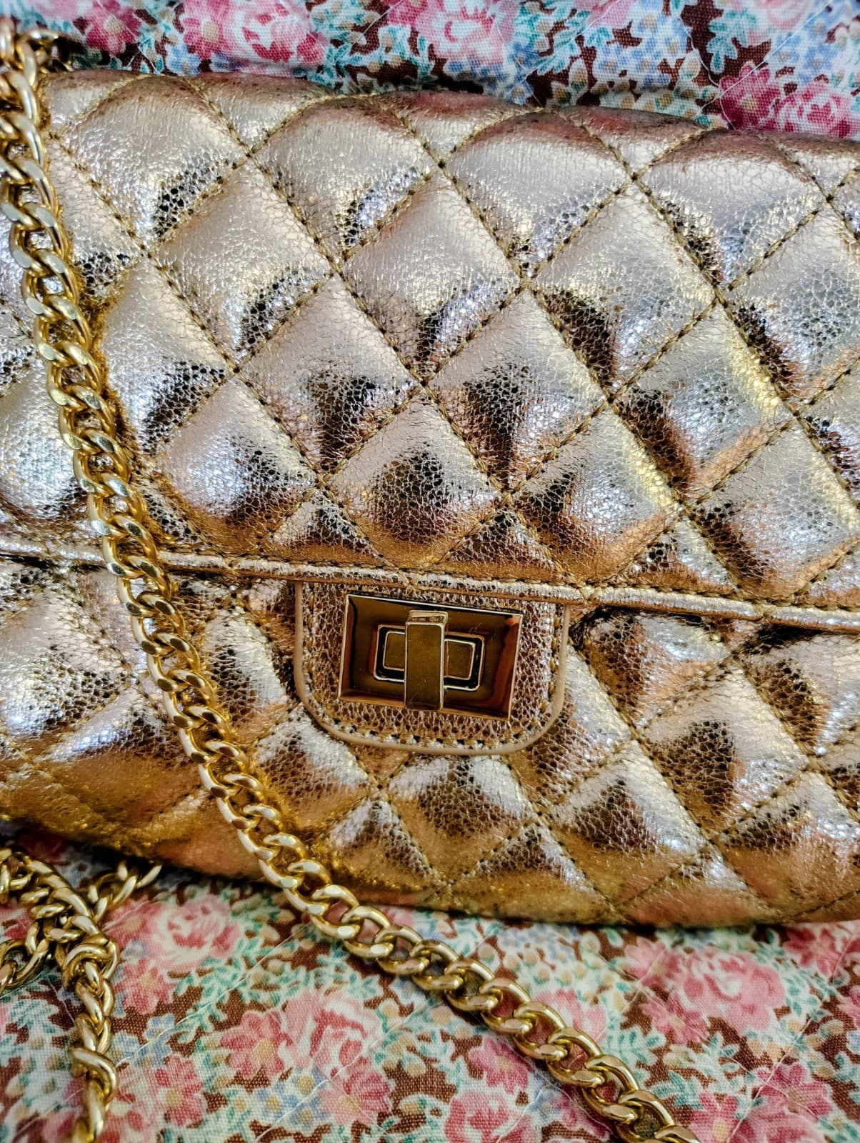 Forever 21 Formal Pink Shiny Metallic Clutch Gold Chain Dress Bag - Thumbnail 3