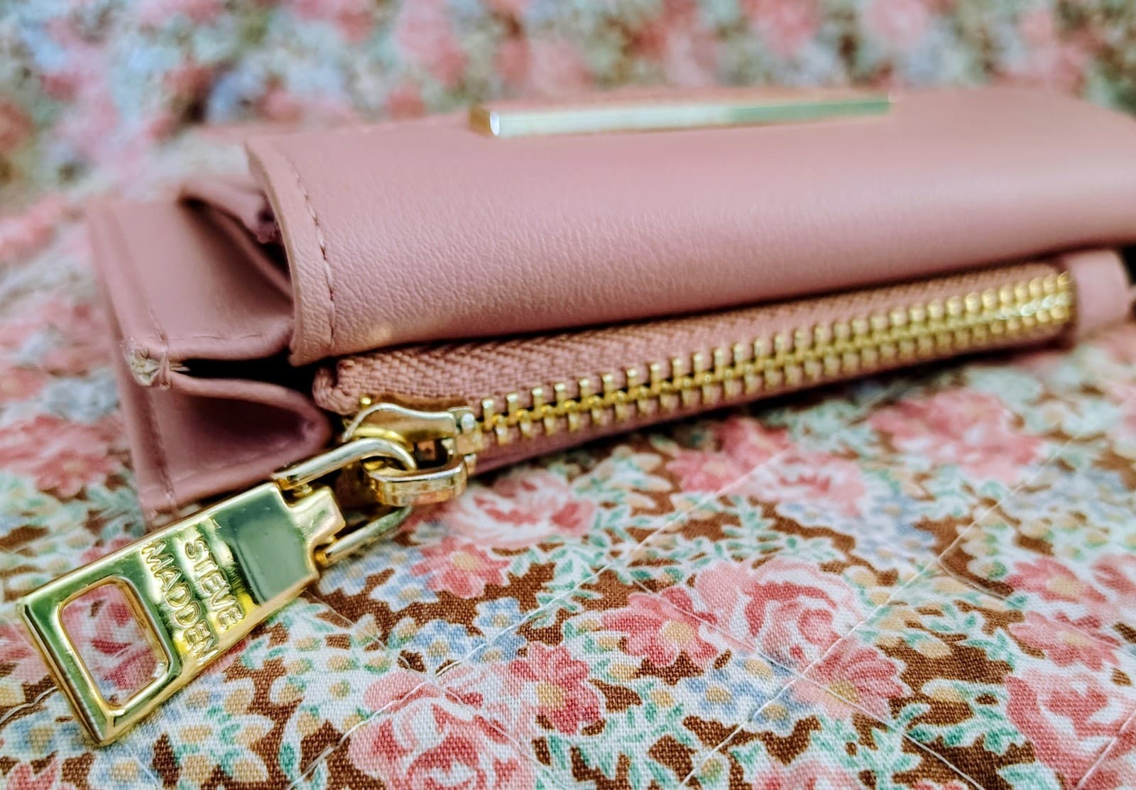 NWOT Steve Madden Rose Pink Bifold Wallet, Zip Pouch - Thumbnail 7