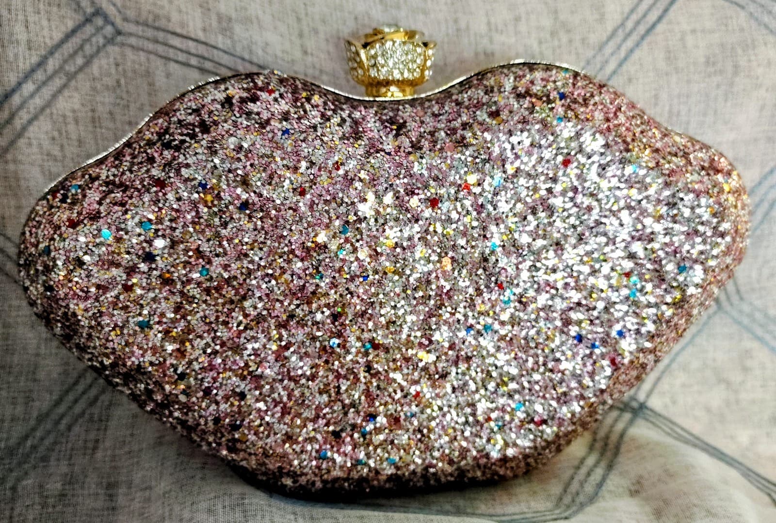 NWT Fancy Jeweled Glittered Hardshell Lips Formal Dress Bag Gold Chain - Thumbnail 22