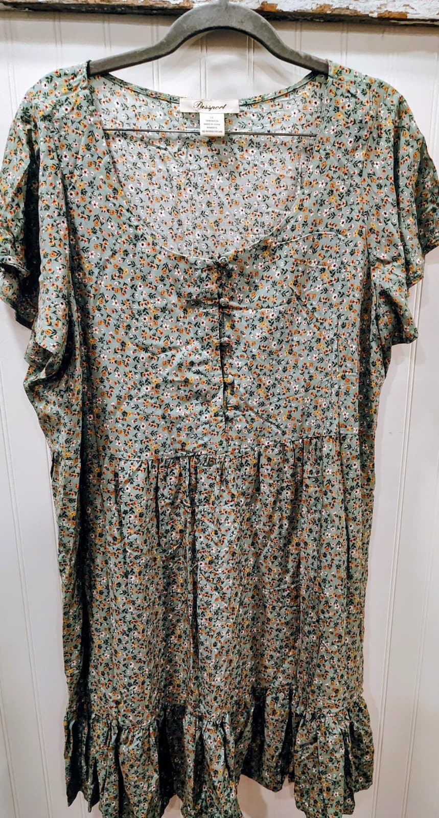Passport Sage Green Floral dress, Size 1XL
