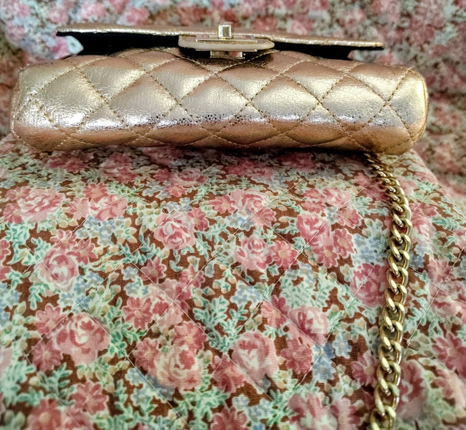 Forever 21 Formal Pink Shiny Metallic Clutch Gold Chain Dress Bag - Thumbnail 13