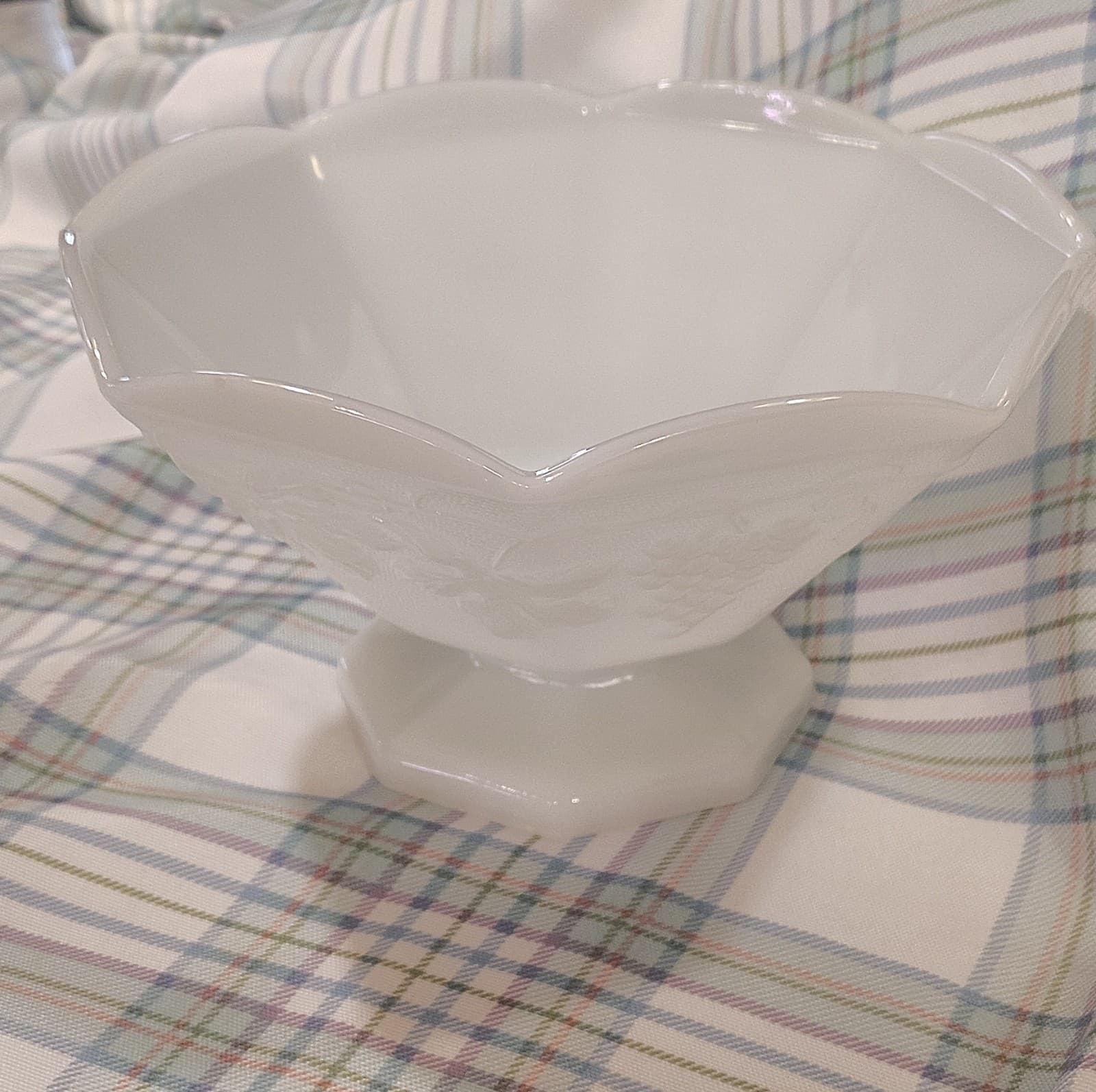 Vintage White Milk Glass Octagonal Pedestal Bowl Grape Leaf Pattern - Thumbnail 2