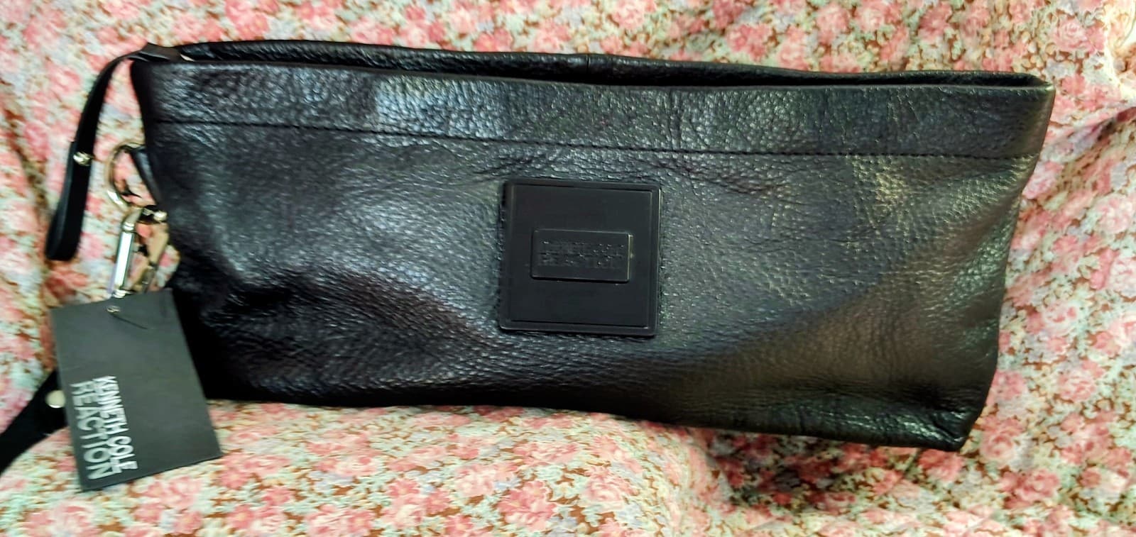 NEW Kenneth Cole Black Pebbled Leather Clutch With Wrist strap - Thumbnail 5
