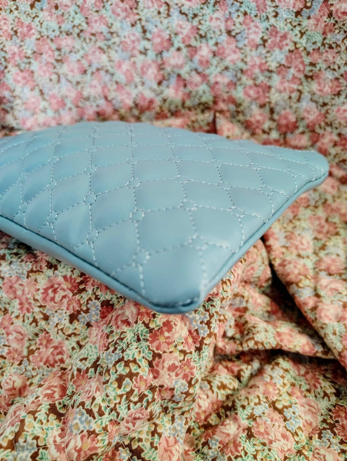 NWOT Turquoise Quilted Faux Leather Wristlet, Gold Hardware, Wrist Strap - Thumbnail 5