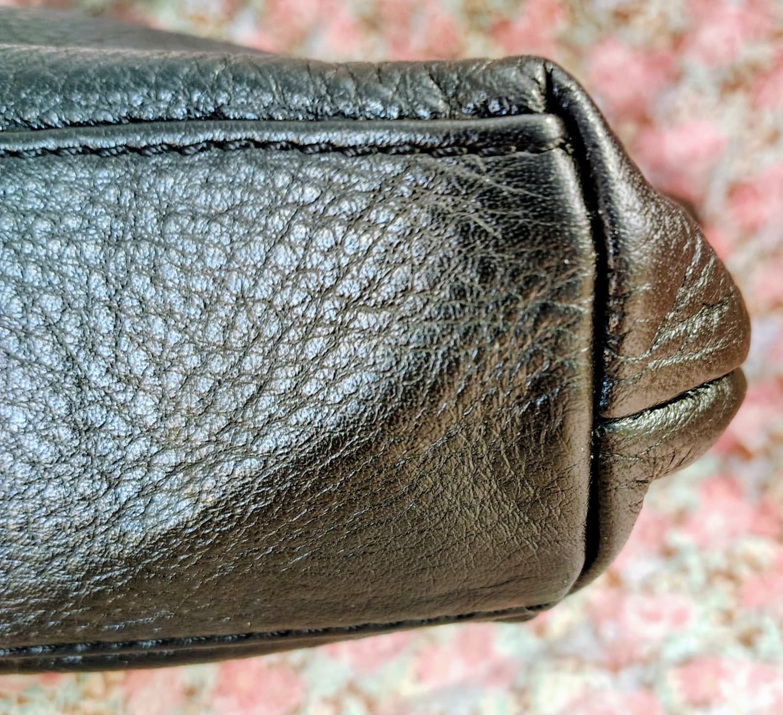 NEW Kenneth Cole Black Pebbled Leather Clutch With Wrist strap - Thumbnail 9