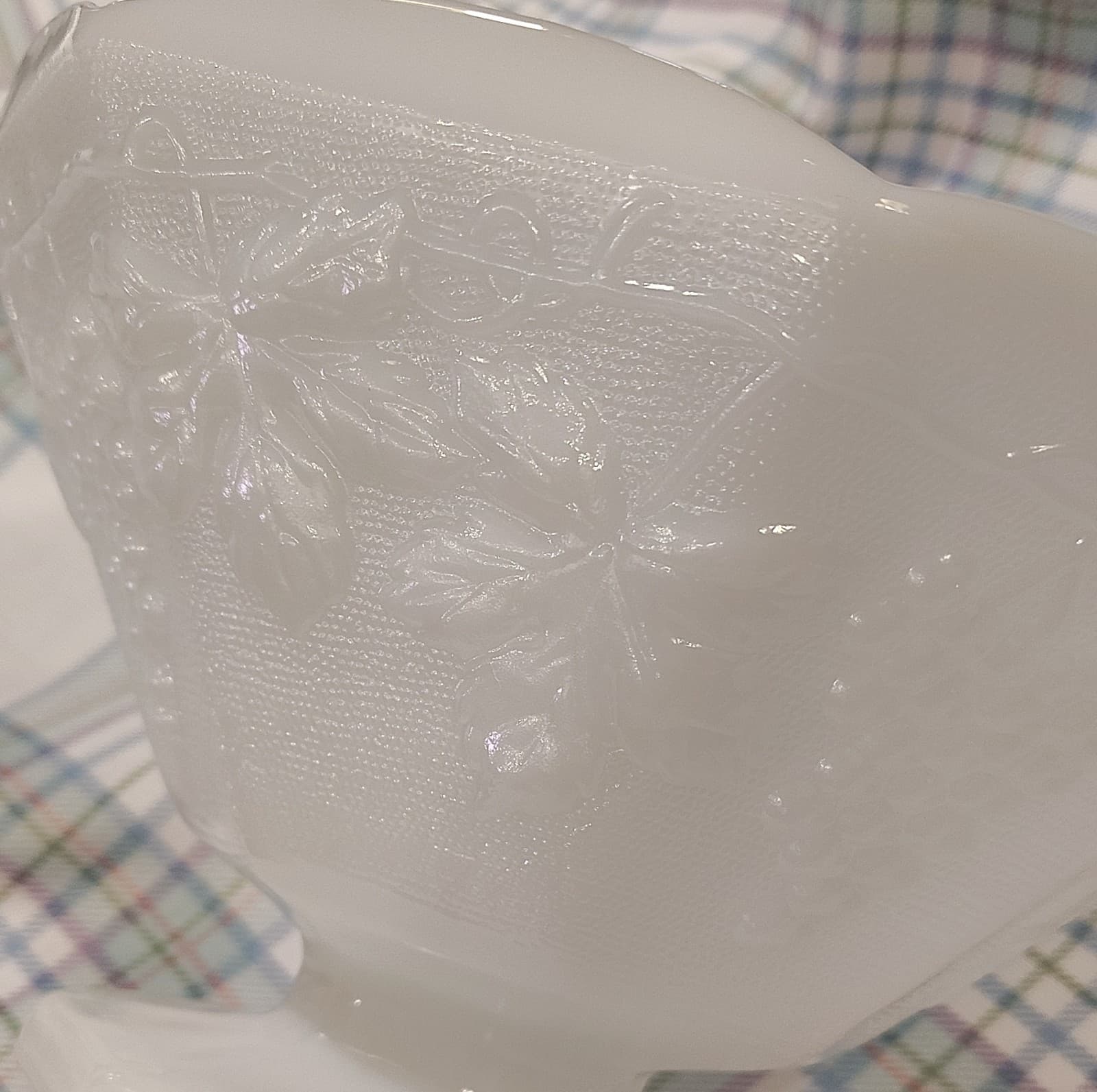 Vintage White Milk Glass Octagonal Pedestal Bowl Grape Leaf Pattern - Thumbnail 4