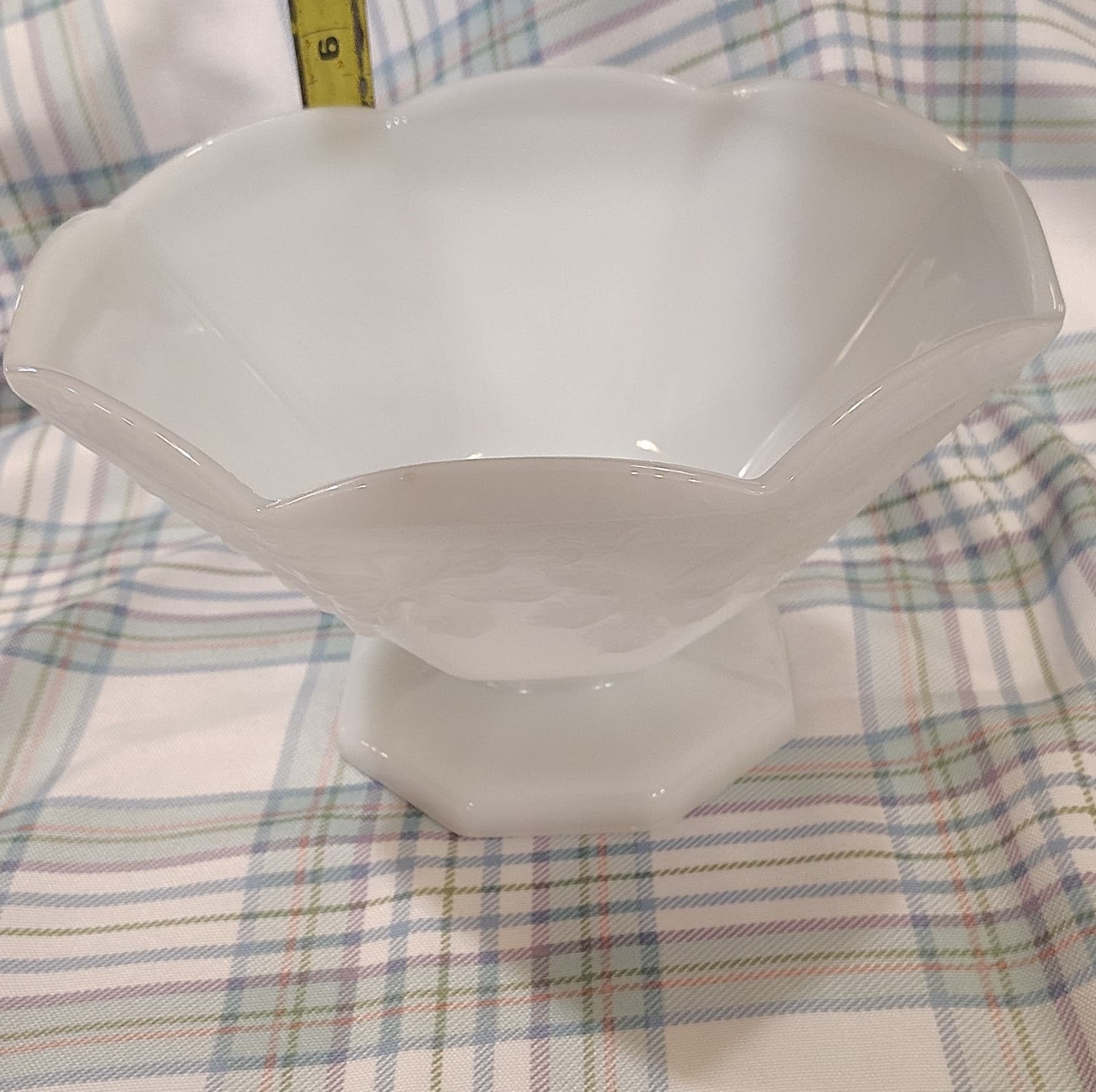 Vintage White Milk Glass Octagonal Pedestal Bowl Grape Leaf Pattern - Thumbnail 10