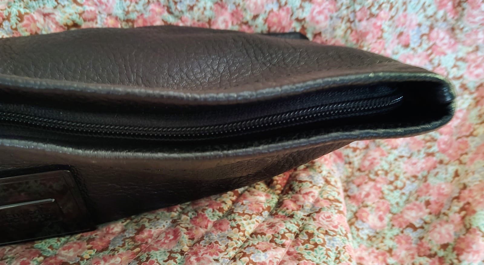 NEW Kenneth Cole Black Pebbled Leather Clutch With Wrist strap - Thumbnail 14