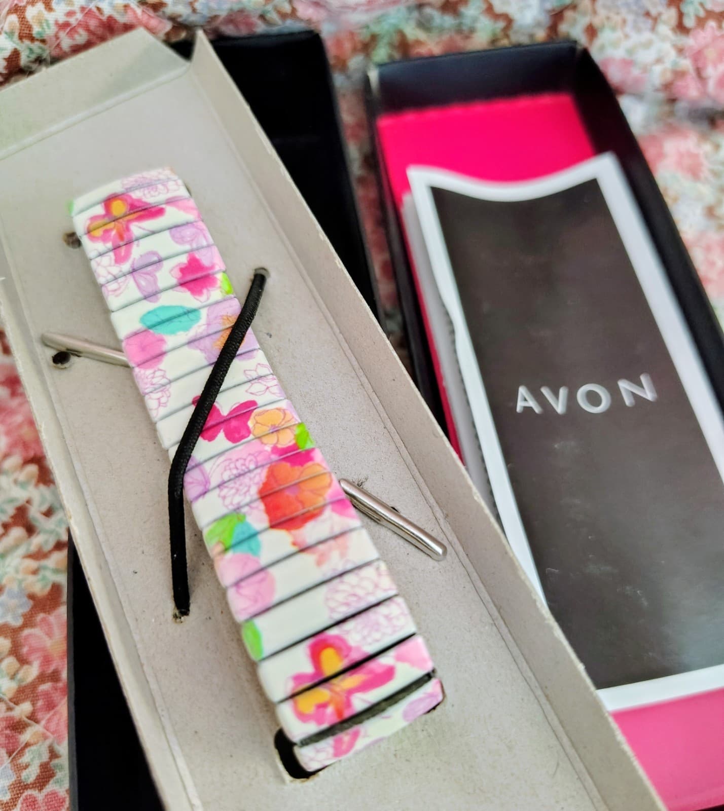 NIB Avon Watch, Floral, Butterfly, Elastic Stainless Steel Band - Thumbnail 6