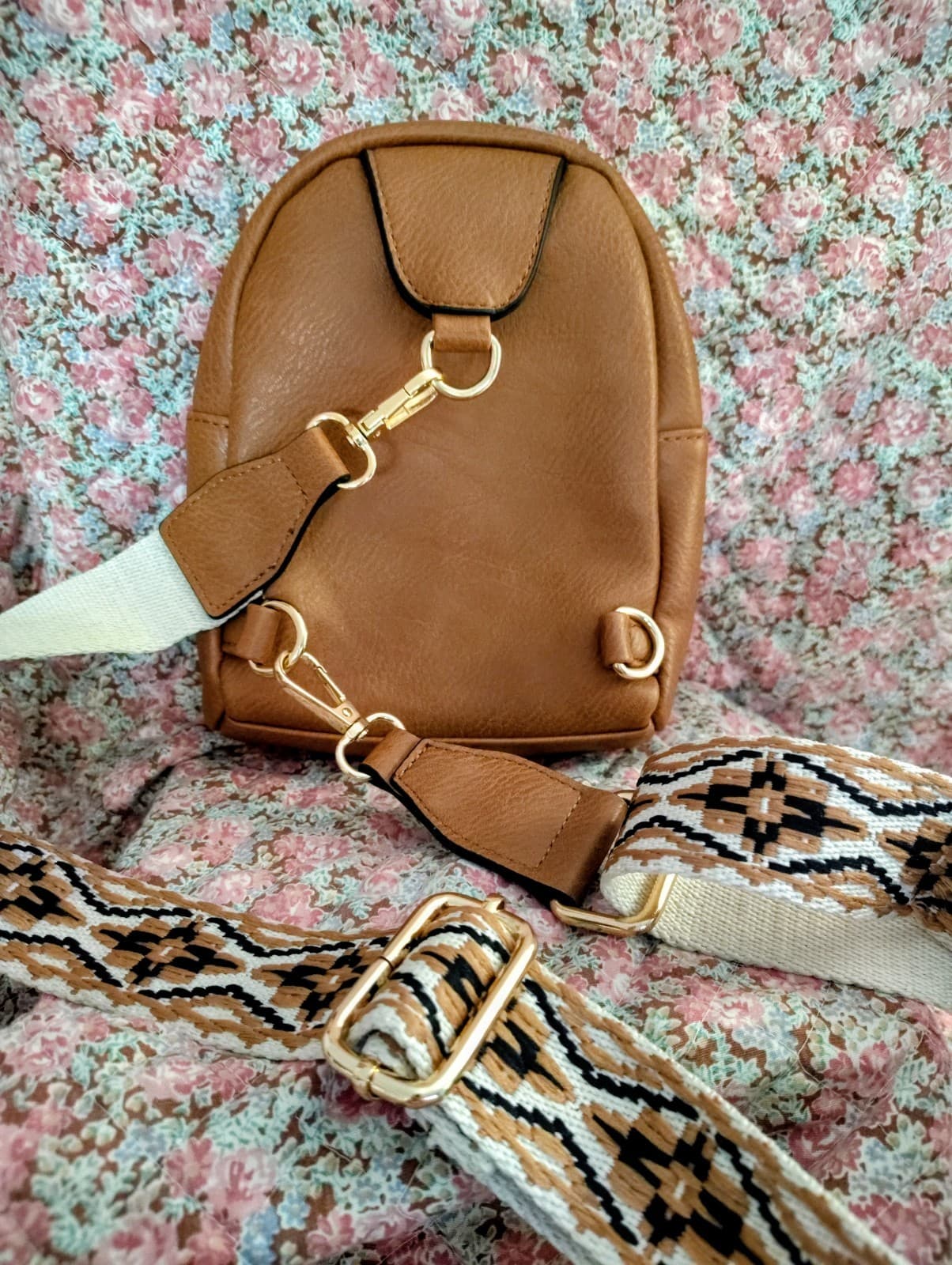 Jen & Co Vegan Approved Ellen Guitar Strap Sling Bag NWT - Thumbnail 11