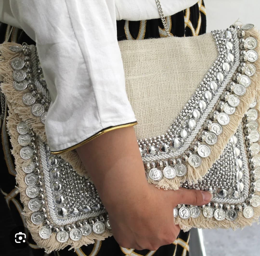 Lulu's NWT Clutch Bag, Coined, Beaded - Thumbnail 6