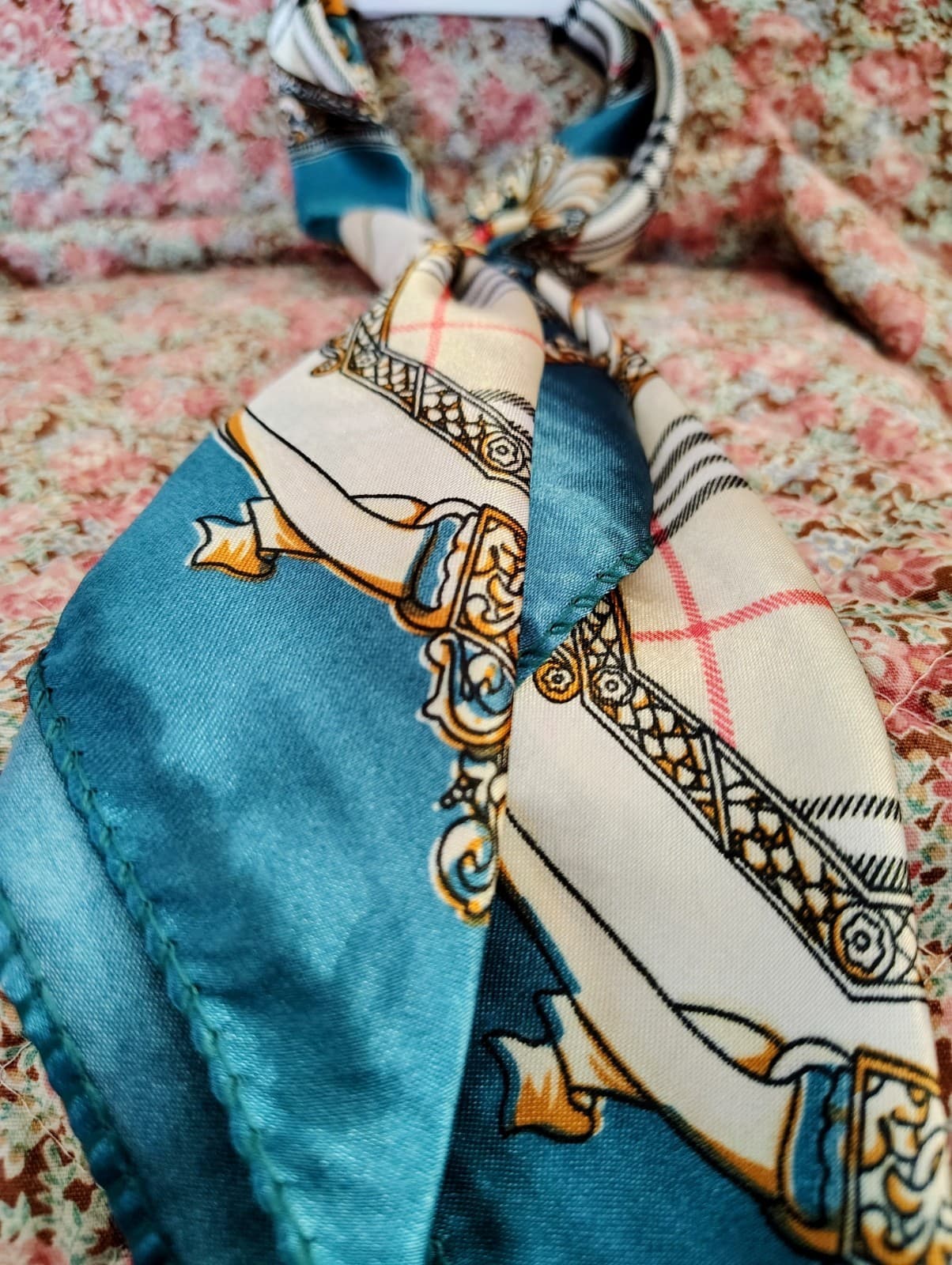 NWT Printed Silk Women's Dress Scarf - Thumbnail 2