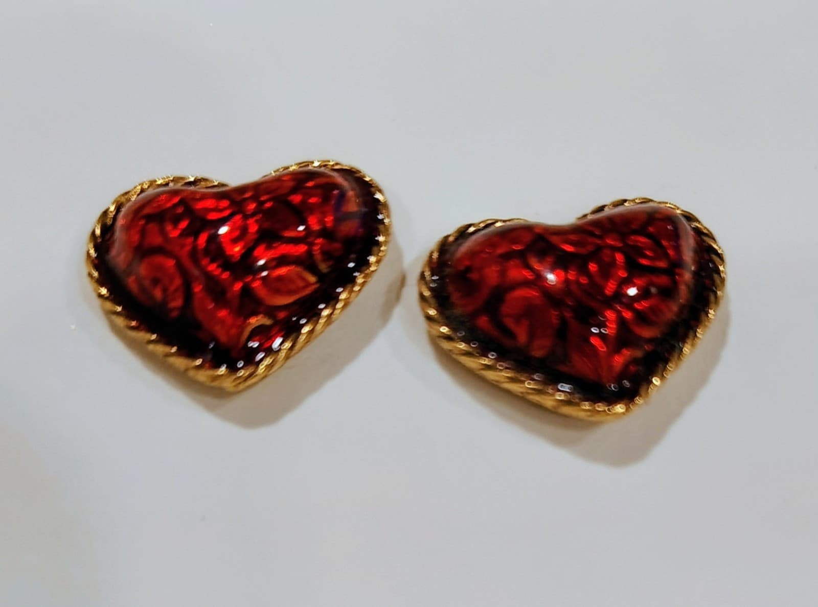 Vintage Avon Hearts Affire Earrings 1995 - Thumbnail 4