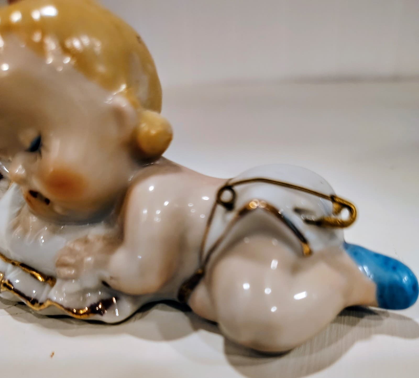 Vintage Ceramic Sleeping Baby Figurine, Japan, Excellent Condition 1950s - Thumbnail 9