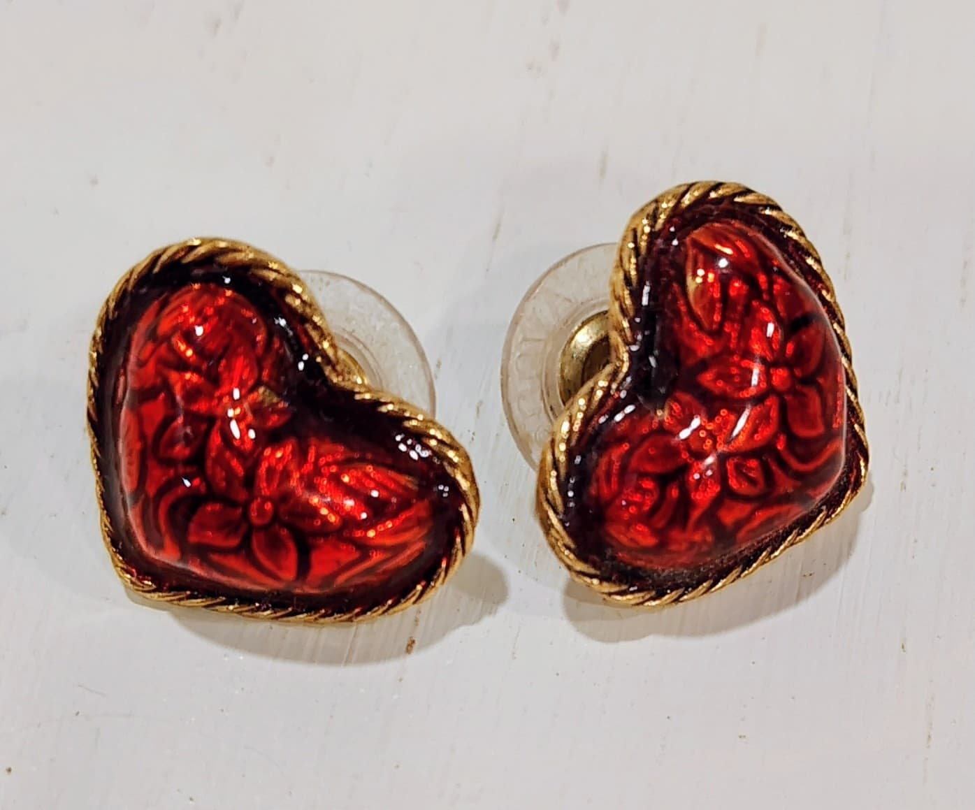 Vintage Avon Hearts Affire Earrings 1995
