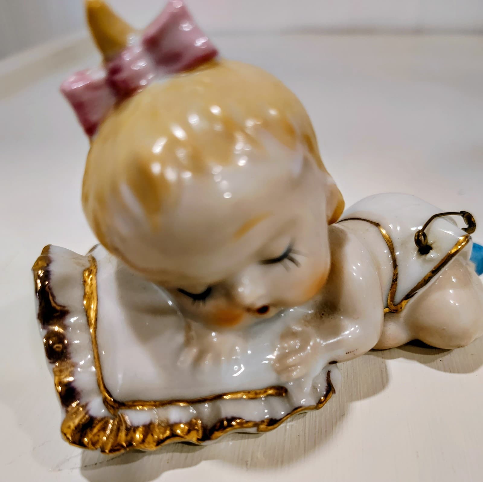 Vintage Ceramic Sleeping Baby Figurine, Japan, Excellent Condition 1950s - Thumbnail 2